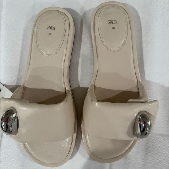 ZARA EMBELLISHED PUFFER SLIDE CREAM LEATHER SANDALS EU 38 / US 7.5 - Picture 4 of 11